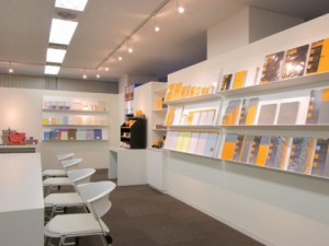 Showroom design to enhance product promotion