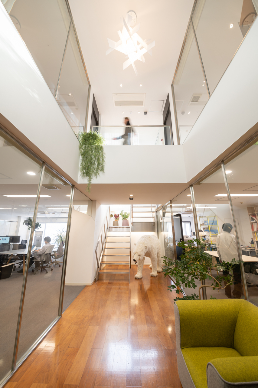 株式会社ミダス